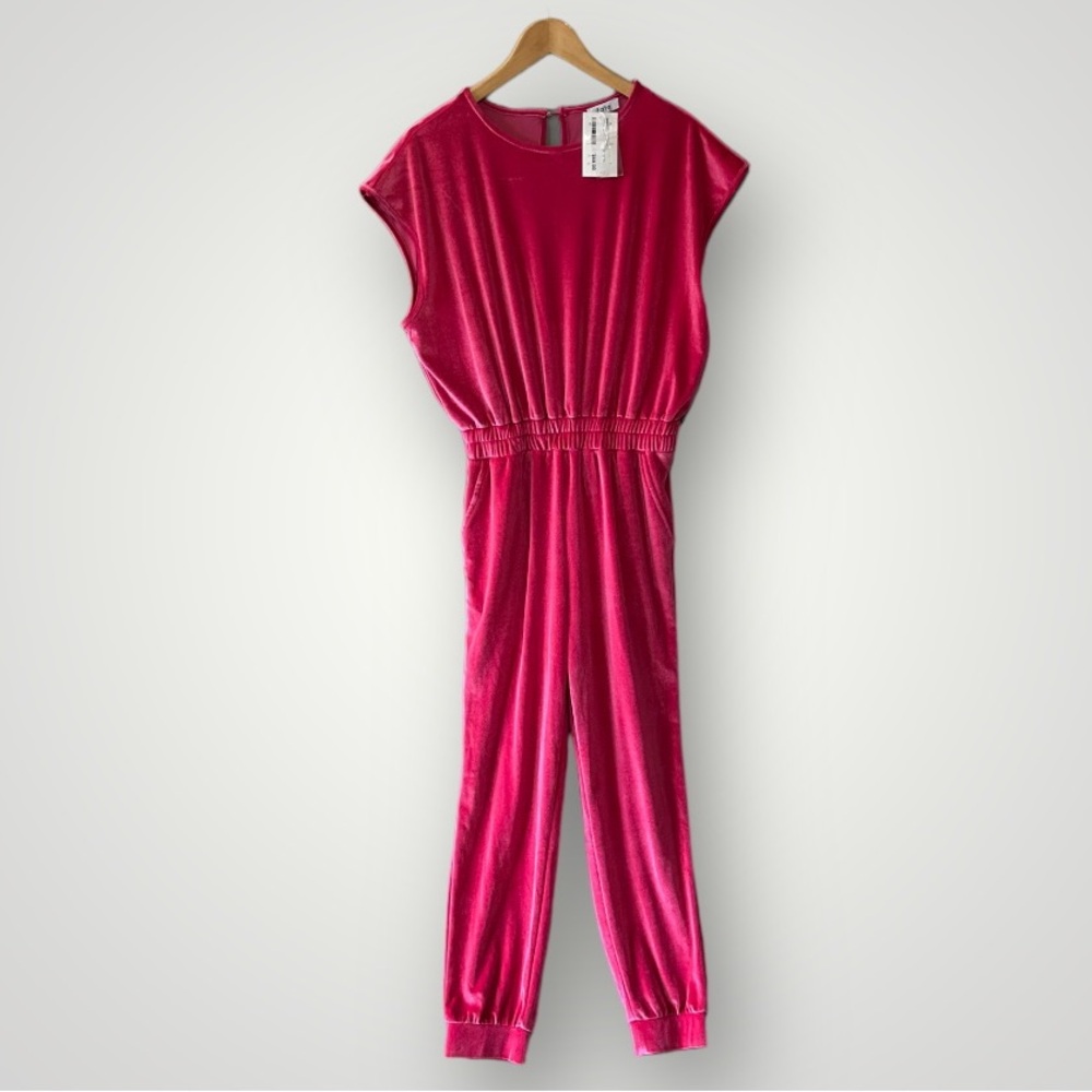 NWOT Fate Velvet Jumpsuit Romper Women Size 4 Pink